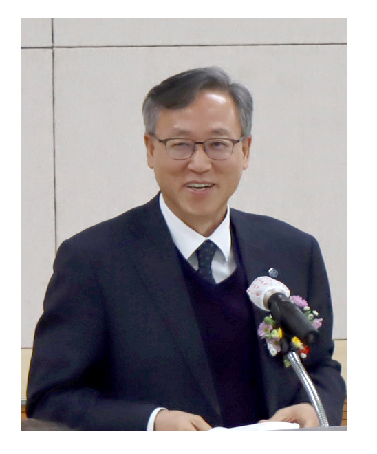 학장인사말 이미지1