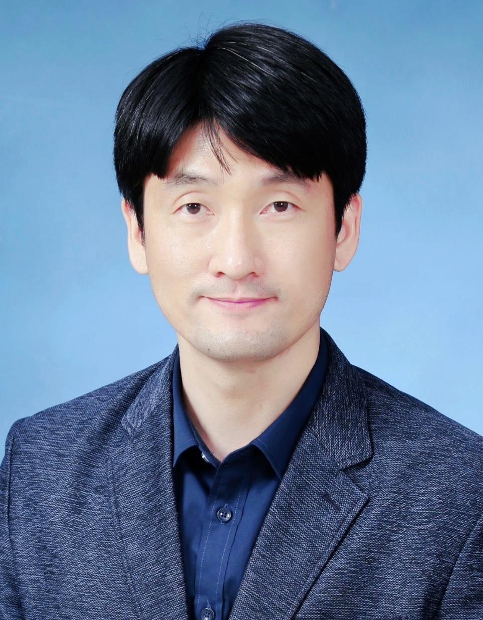 이현 교수 사진