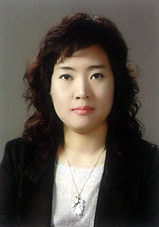 윤지영 교수 사진