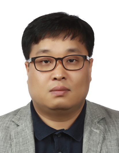 김수복 교수 사진